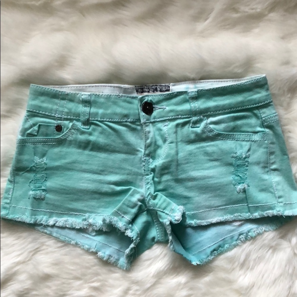 Low rise Tiffany blue shorts